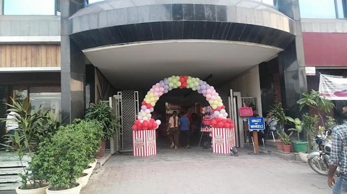 Hotel Crystal Palace Meerut Exterior foto